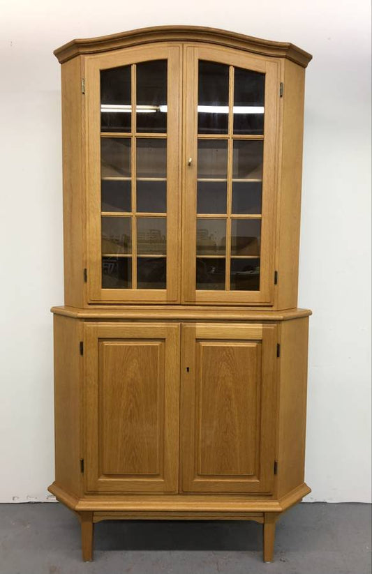 Swedish Corner Hutch