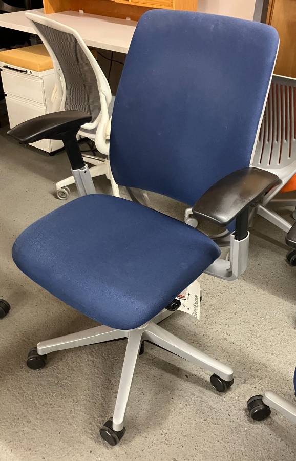 Steelcase Amia Chair