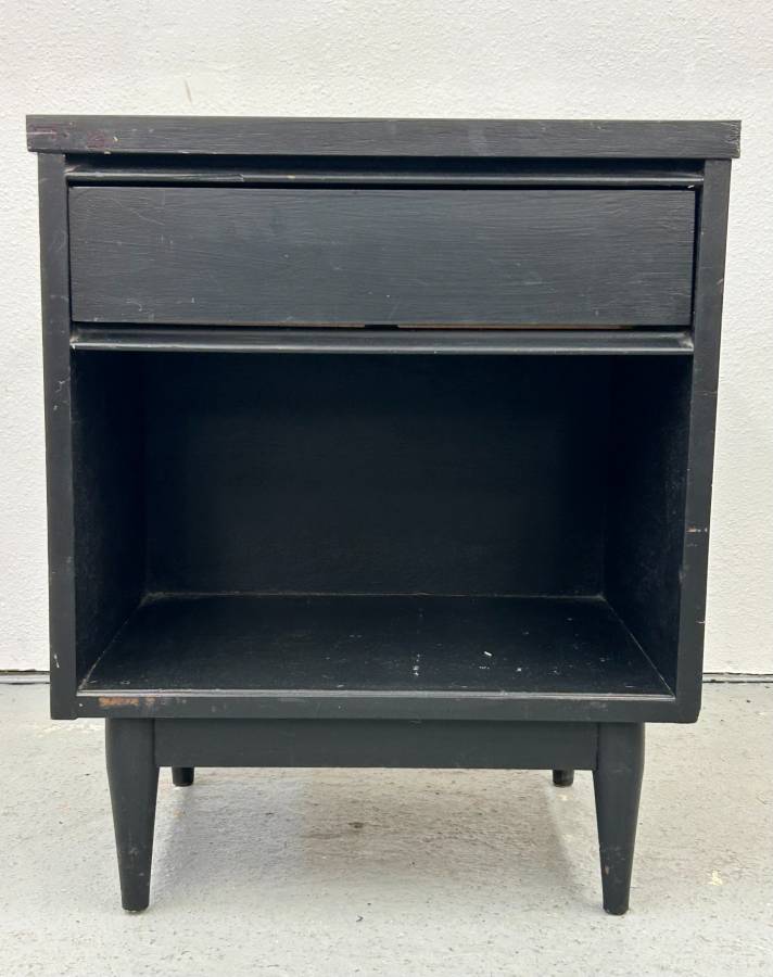Black Broyhill Nightstand