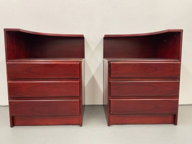 Mobican Nightstand
