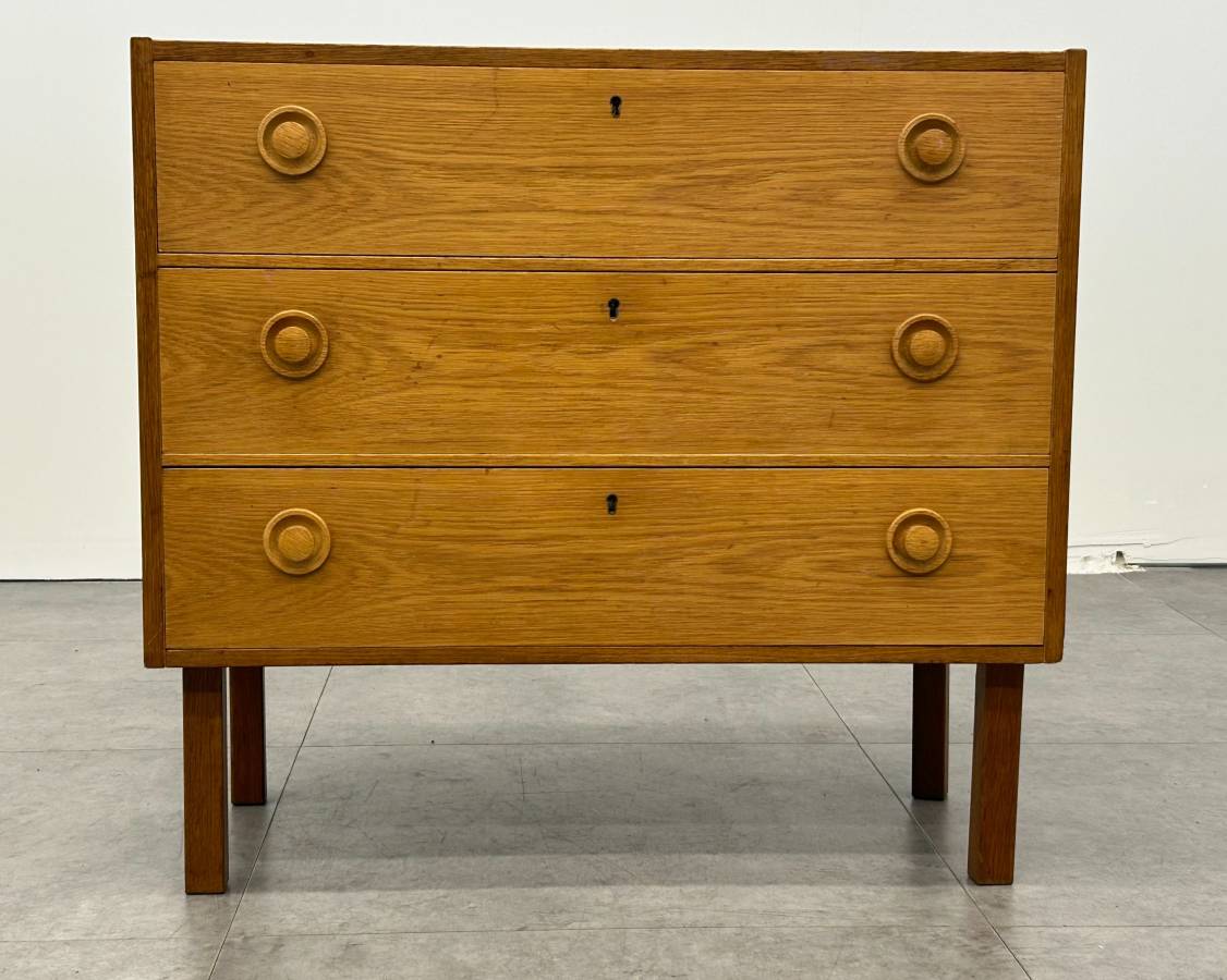 Swedish 3-Drawer Dresser