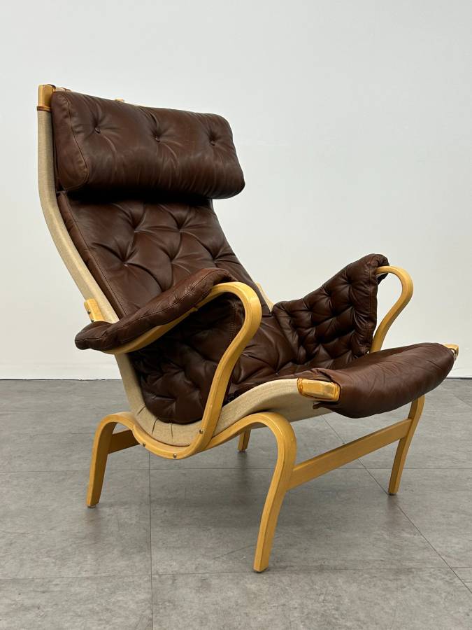 Dux Pernilla Lounge Chair