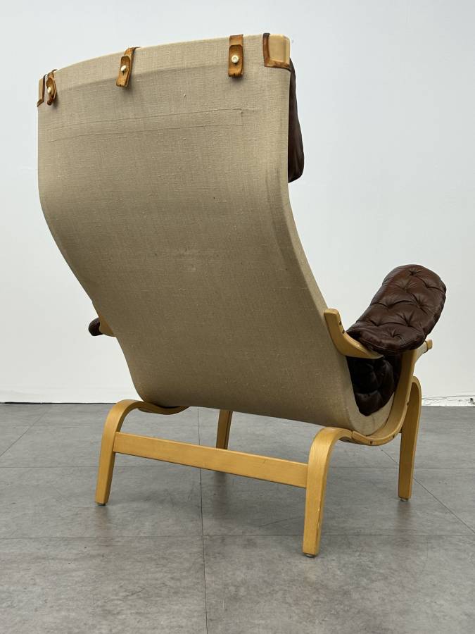 Dux Pernilla Lounge Chair