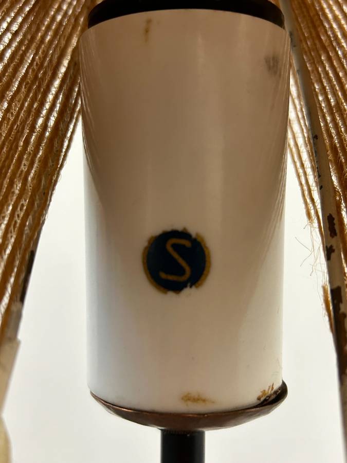 EJE Ahlgren Tripod Lamp