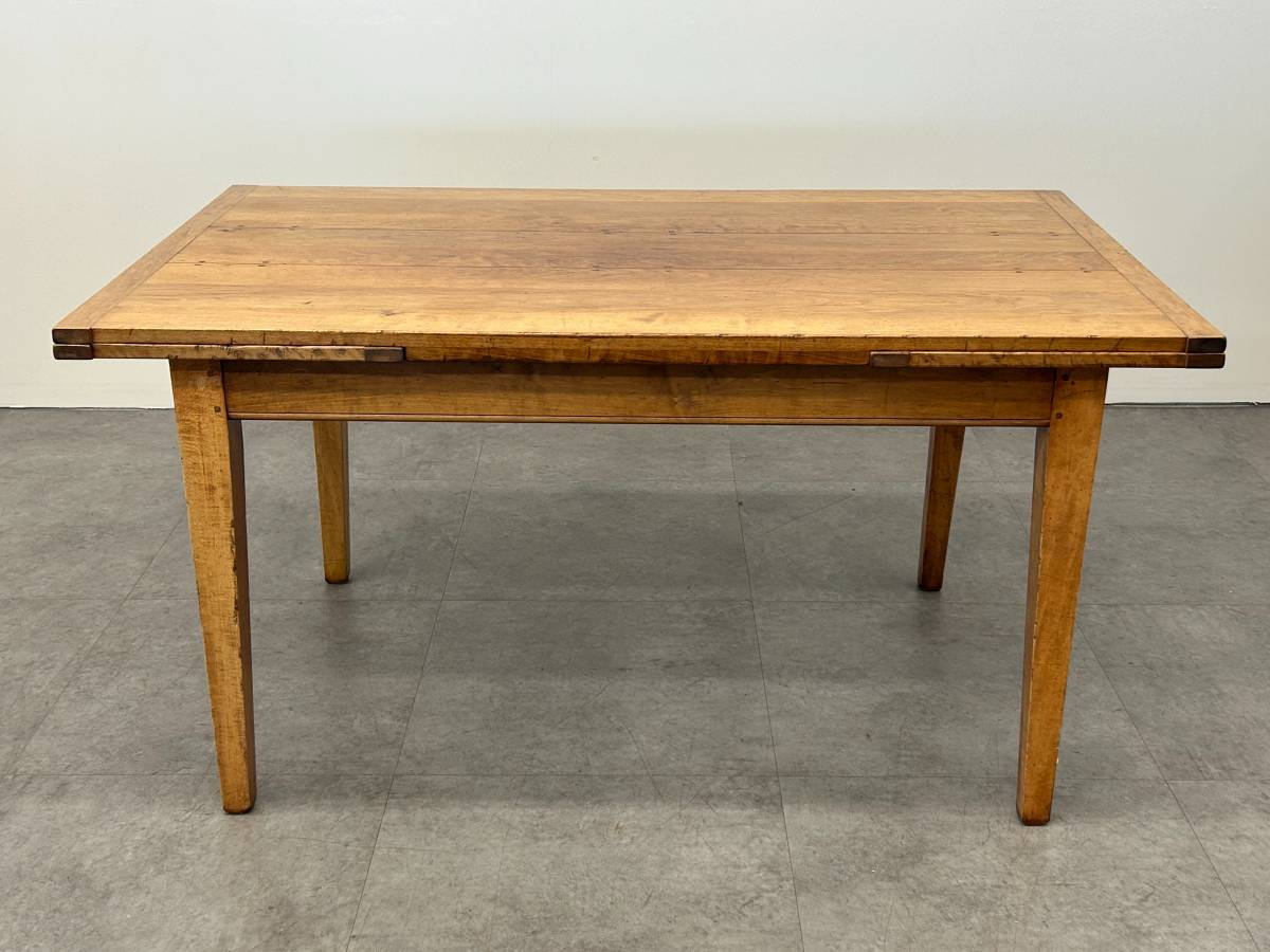 Farmhouse Drawleaf Dining Table