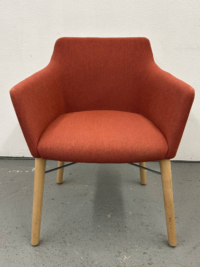 Nestle Lounge Chair by Stylex