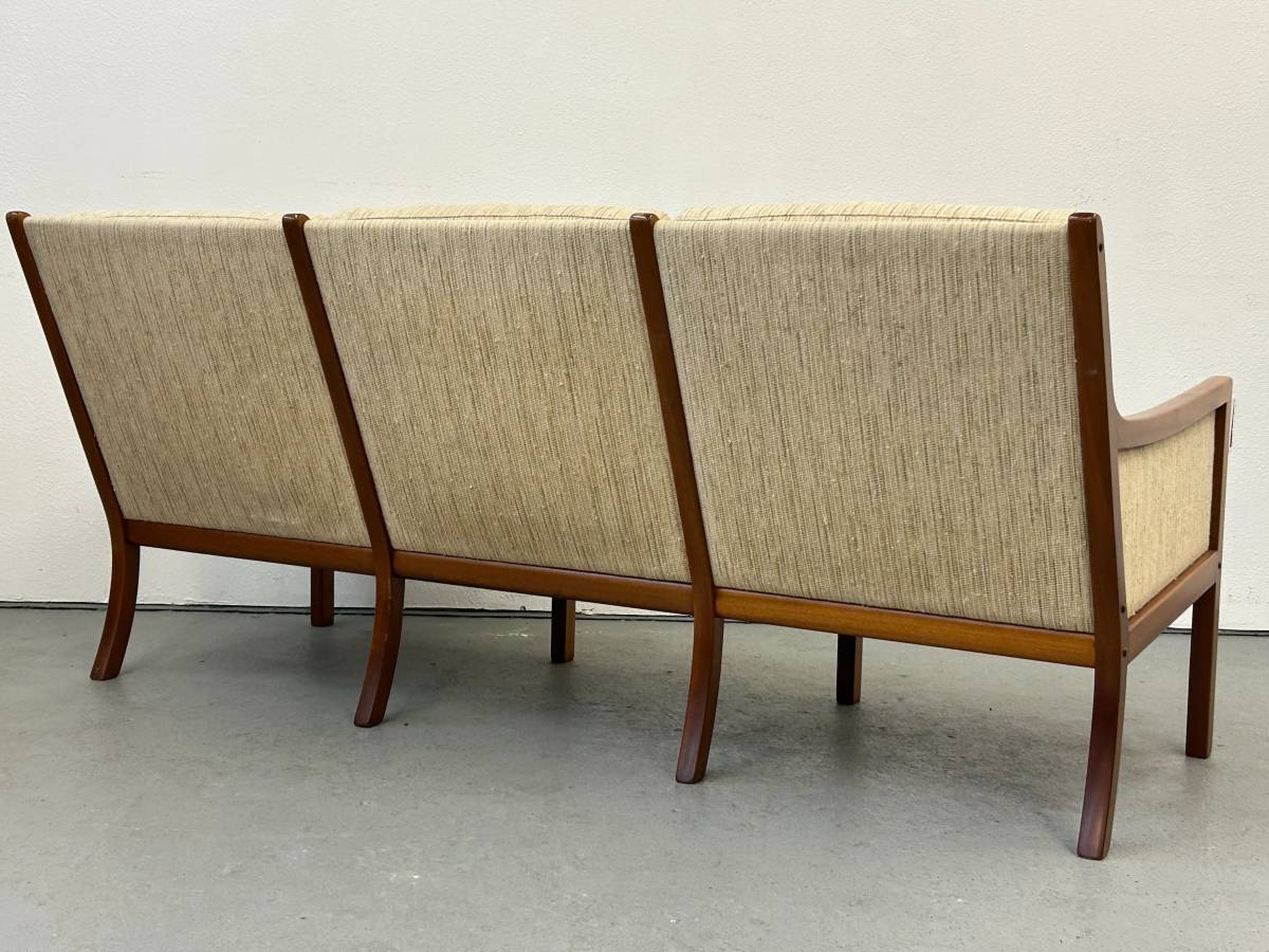 Ole Wanscher Sofa