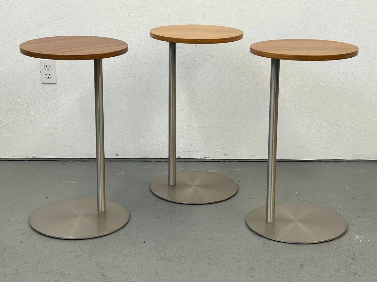 Martin Brattrud Reveal Laptop Table