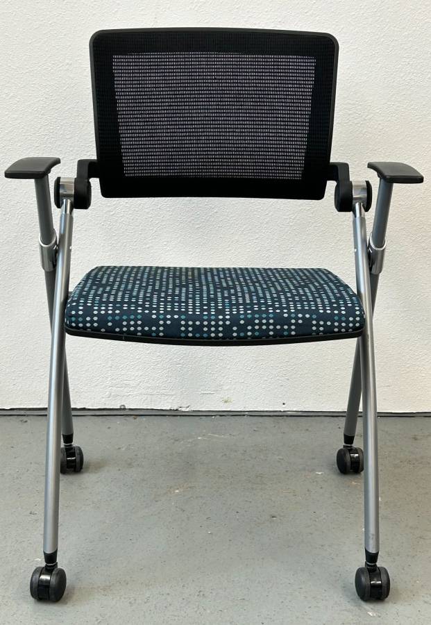 STOW Folding Guest Chair