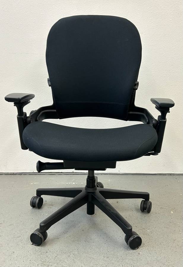 Steelcase Leap V2 PLUS Desk Chair