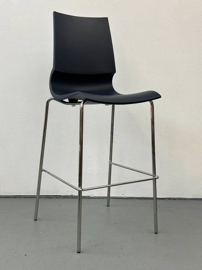 Knoll Gigi Stool