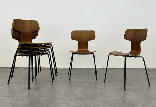 Arne Jacobsen Side Chairs