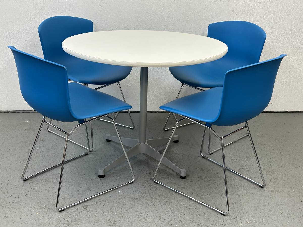 Knoll Bertoia Blue Shell Chair