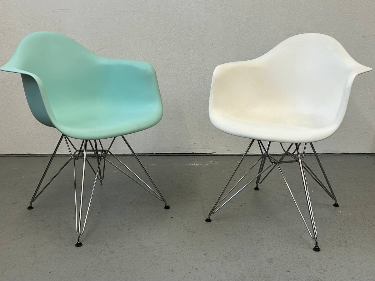 Eames Shell Armchair with Eiffel Tower Base
