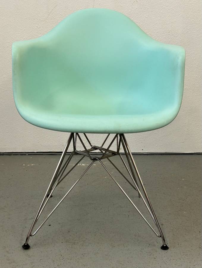 Eames Shell Armchair with Eiffel Tower Base