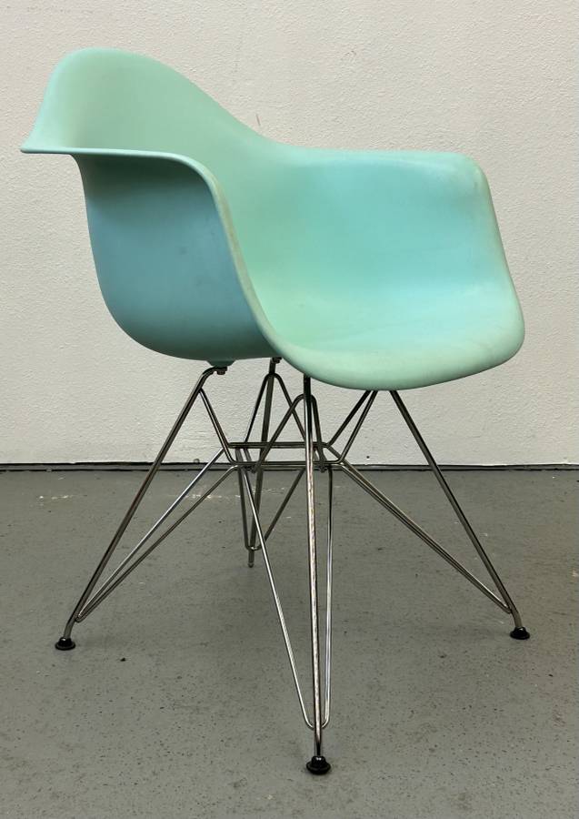 Eames Shell Armchair with Eiffel Tower Base