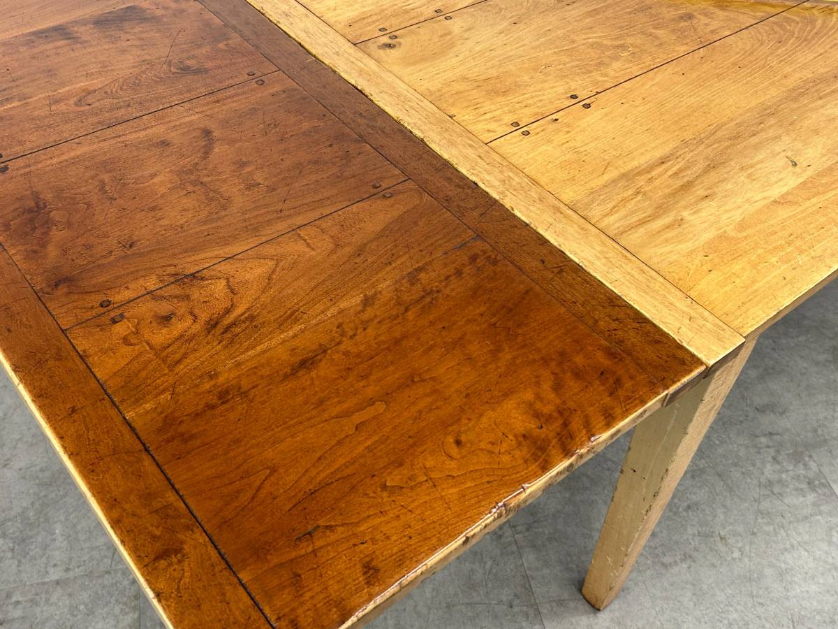 Farmhouse Drawleaf Dining Table