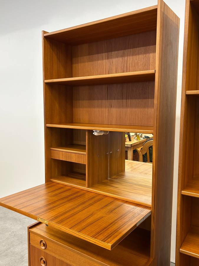 Erik Franssons Dresser with Desk Top