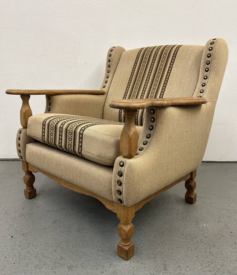 Henning Kjaernulf Lounge Chair