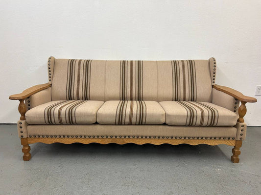 Henning Kjaernulf Sofa