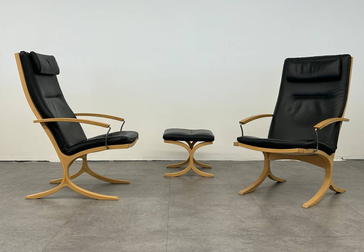 Mogens Hansen Leather Ottoman