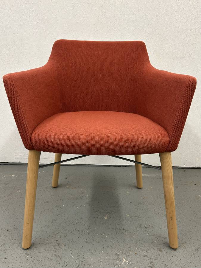 Nestle Lounge Chair by Stylex