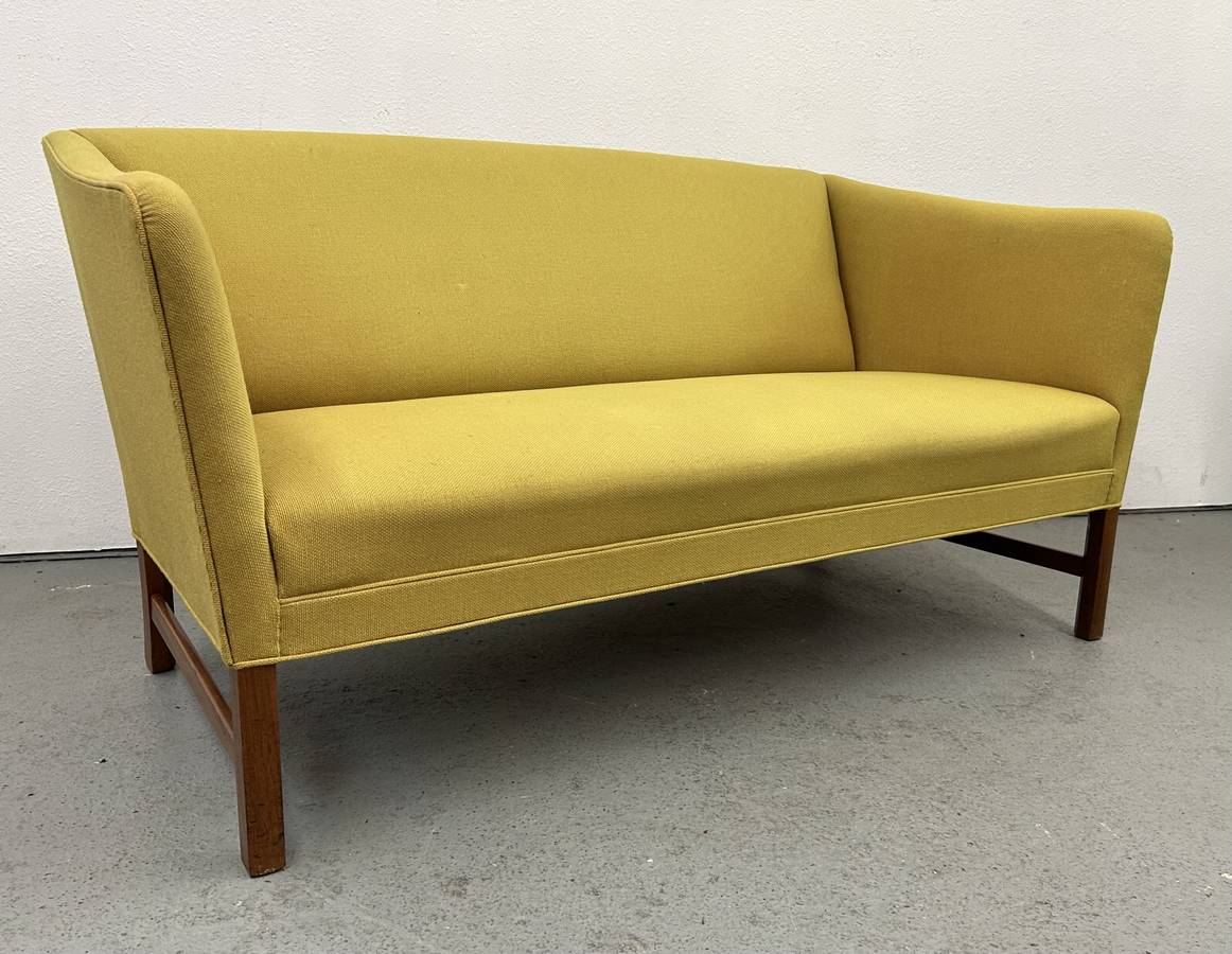 Chartreuse Ole Wanscher Sofa