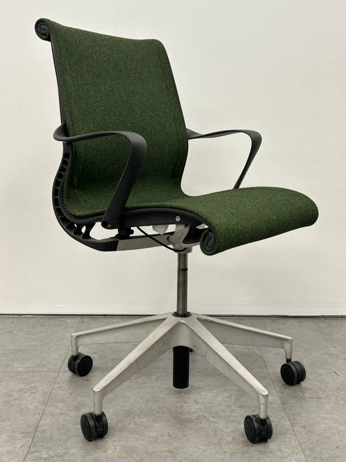 Herman Miller Setu Desk Chair