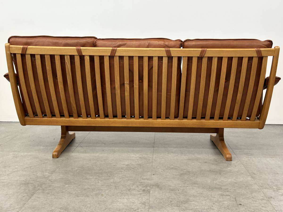 Soda Galvano Leather Sofa