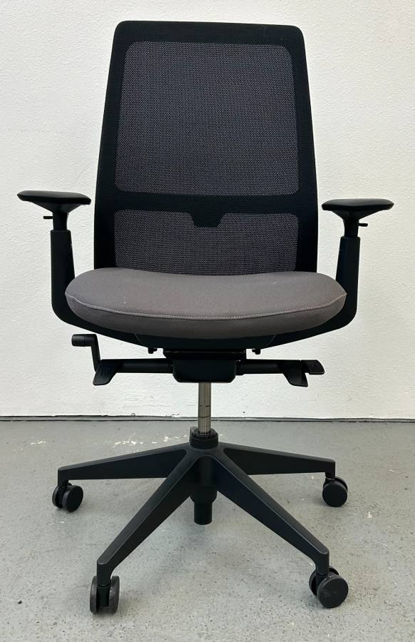 Haworth Soji Desk Chair